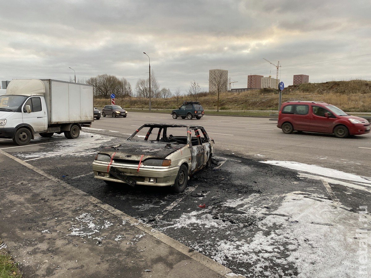 Зеленоград, новости: Ночью в 20-м микрорайоне сгорел автомобиль